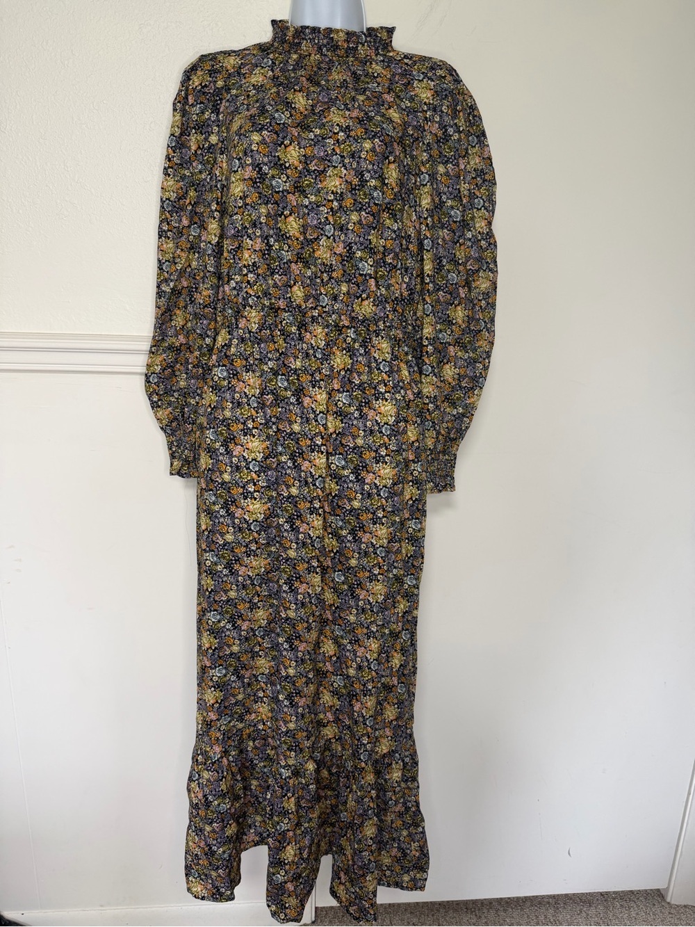 Universal Threads Navy and Mustard Floral High-Neck Maxi Dress M new with tag